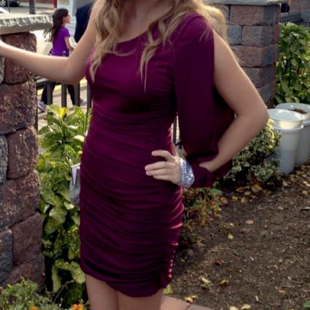 Emerald Sundae One Shoulder Dress Size Medium